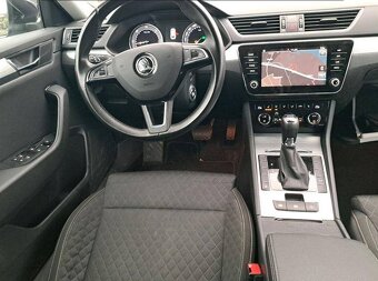 Superb Combi SW 1,6 CR TDI Ambition 88kW Odpočet DPH Top sta - 6