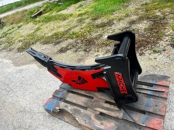 Ripper na 15tonovy bager - 6