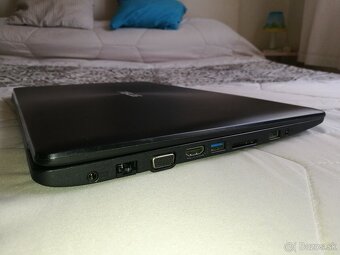 Asus X553. 4-Jadro. 2 x disk/SSD 128 + 500 GB. Nová 8 GB RAM - 6
