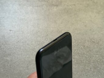 iPhone SE 2020 - 6