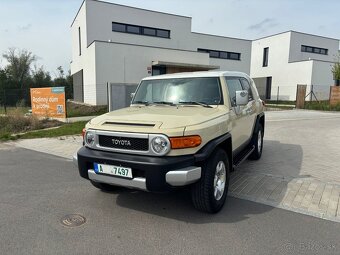 Toyota FJ Cruiser bez koroze, skvělý originální stav - 6