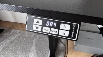 Herny stol Utradesk level v2 elektricky - 6