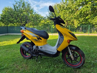 Honda x8r-s - 6