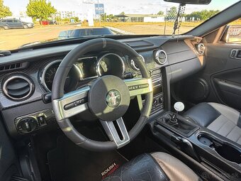 Ford Mustang GT 4,6V8 ROUSH - 6