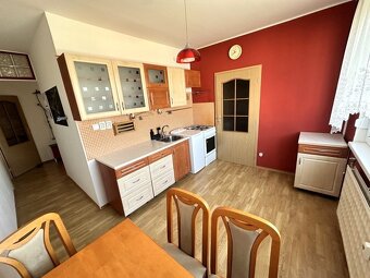 Zariadený 3 izbový byt, 76 m2, 5/5 balkón Sládkovičovo 700 € - 6