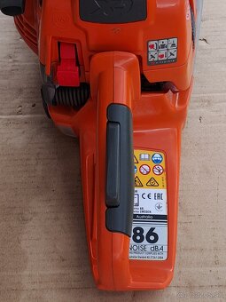 Husqvarna 560 XP motorova pila - 6