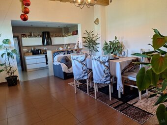 Exkluzívne ponúkame na predaj dva rodinné dom v Môťovej - 6