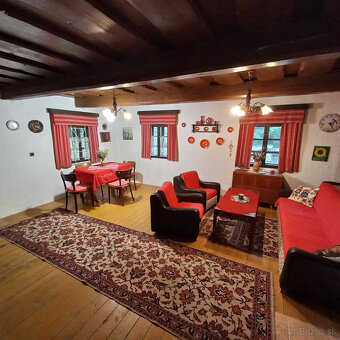 Chata v obci Turecká obklopená lesom - 6