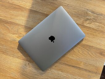 MacBook Air 13” M1 16GB - 6