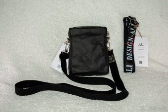 Pánska crossbody taška OSKAR čierna – z prateľného papiera - 6