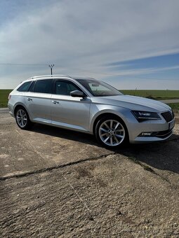 Škoda Superb Combi strieborná metalíza - 6