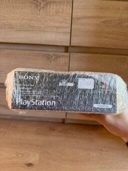 PS5 DualSense 30th Anniversary Limited Edition - 6