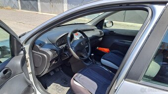 PEUGEOT 206 5P 1,4E - 6