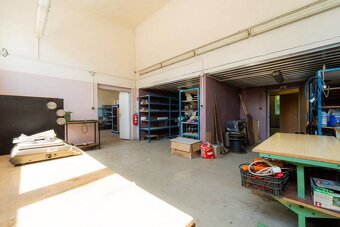 Na predaj polyfunkčný objekt na pozemku 4609 m2, TN - Zámost - 6