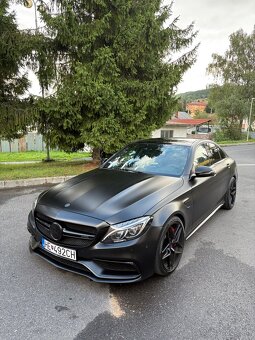 Mercedes C63 S - 6
