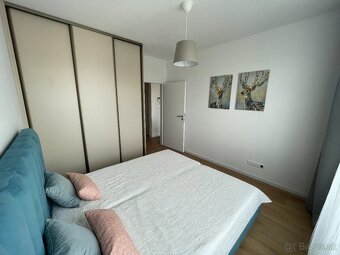Svetlý 2 izbový apartmán Ružinov - 6