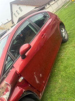Seat Leon 1.9 TDI 77 kW – 2006, červená metalíza - 6