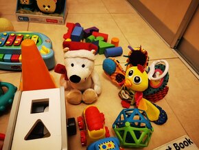 predám rôzne hračky - 6