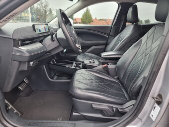 Ford Mustang Mach-E 75,7kWh RWD MAX, 221kW za 28.990 € s DPH - 6