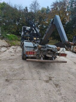 Predám hakový nosič kontajnerov Scania. - 6