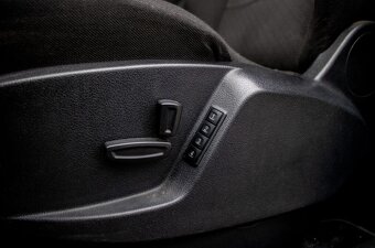 Ford Galaxy 7miestné - 6