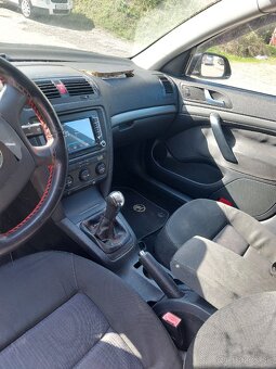 Škoda octavia 2 2.0 fsi 110 KW - 6
