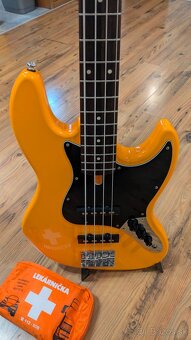 Basgitara Marcus Miller Sire V3p - 6