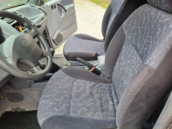 Nissan Terrano 2 - 6