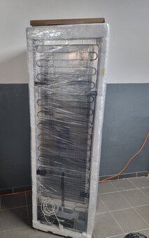 NOVA Chladnička AEG SKE818E9ZC - 6