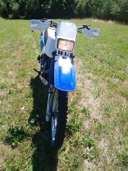 Suzuki dr 650 a - 6
