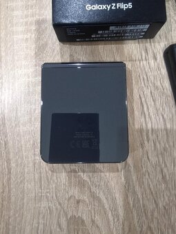 Samsung galaxy Zflip5 - 6