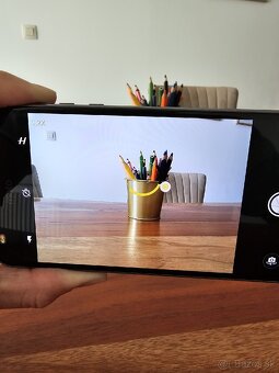 Motorola Moto Z2 Play + Hasselblad True Zoom - 6