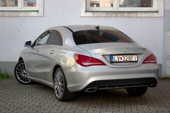 Mercedes-Benz CLA Kupé 180 AMG LINE - 6
