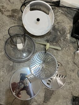 Kuchynský robot Bosch mum48a1/08 600W - 6