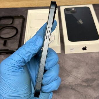 Apple iPhone 13 128 GB Midnight / nová Apple batéria - 6