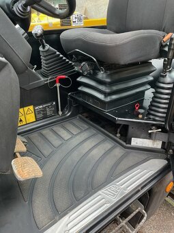 Teleskopický nakladač JCB 531-70 NOVA CENA - 6