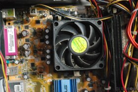 PC s procesorom AMD Athlon 64 - 6