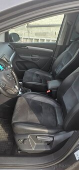 Predám VW Sharan 2.0 TDI DSG - 6