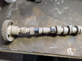 John deere diely - 6