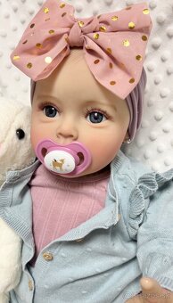 Realistická bábika Sandra - 6