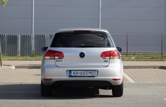 Volkswagen Golf 1.6 TDI z roku 2011 - 6