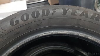 Letná sada Goodyear EfficientGrip Performance 215/55 R17 94V - 6