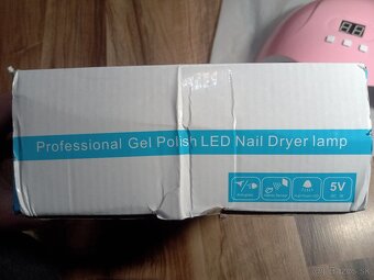 Predám LED lampu na nechty s príslušenstvom - 6