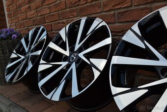 5x114,3 R18 Hlinikove disky Original Lexus NR - 6