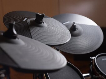 Predám málo používanú biciu súpravu (Alesis Crimson II) - 6