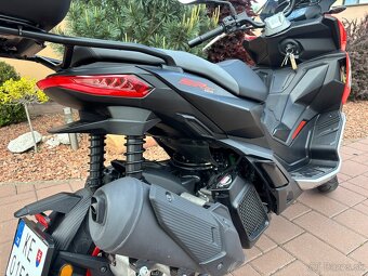 Aprilia SR GT 125 - 6