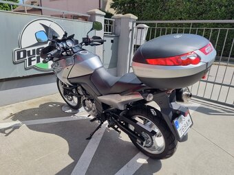 Suzuki DL650 - 6