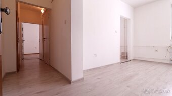 BEDES | 2 izb.byt, loggia, čiastočná rekonštrukcia, Handlová - 6