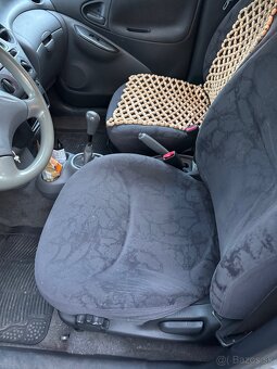 Toyota Yaris - 6