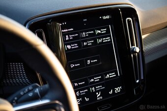 VOLVO XC40 B4 R-DESIGN AWD - 6